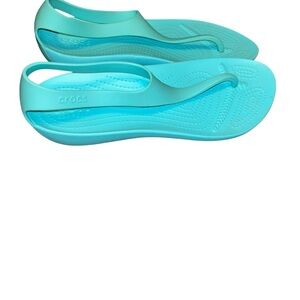 Women crocs Serena aqua blue thong sandals size 9 slip on t strap